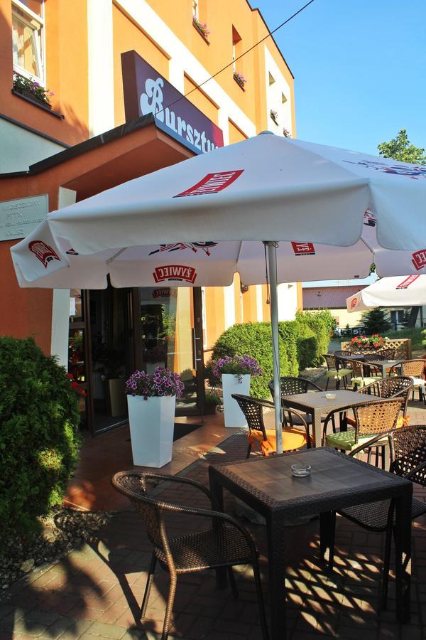 Hotel Bursztyn Калиш Экстерьер фото
